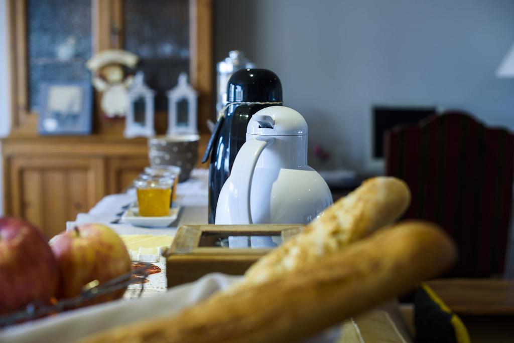 Anita'S Bed And Breakfast Барселона Екстериор снимка